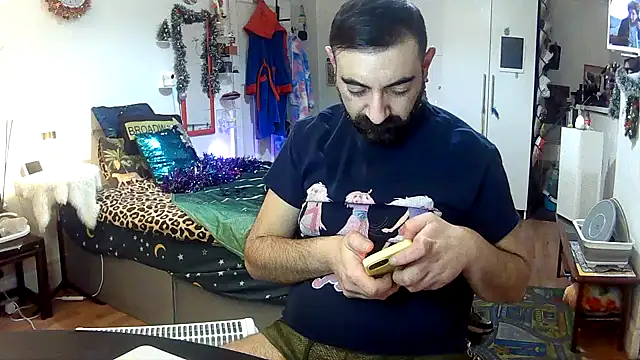 Snapshot of lextalon chatting on January 5, 1:56 am lextalon online show from January 5, 1:56 am