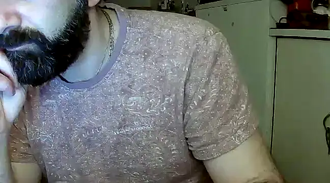 Snapshot of lextalon chatting on January 22, 5:59 am lextalon online show from January 22, 5:59 am