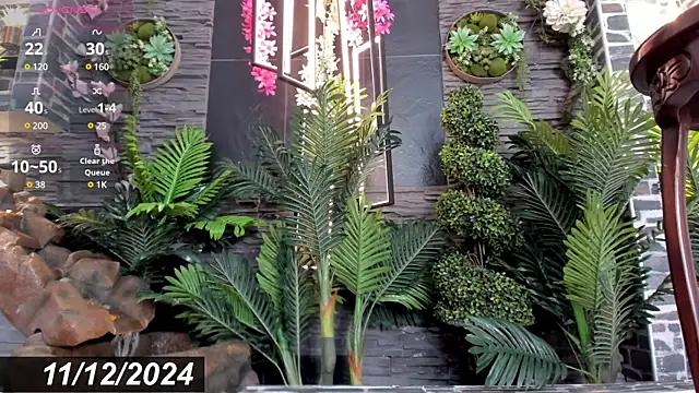 Eva Coluccy online show from December 12, 4:53 pm