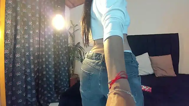 Snapshot of ChloeTurner_ chatting on January 29, 11:41 am ChloeTurner online show from January 29, 11:41 am