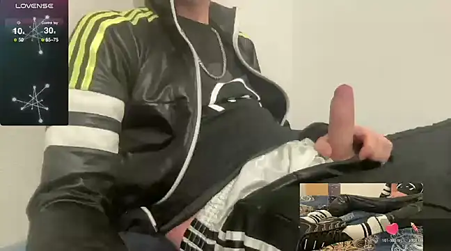 Snapshot of Nikeproll chatting on February 28, 12:20 pm Nikeproll online show from February 28, 12:20 pm