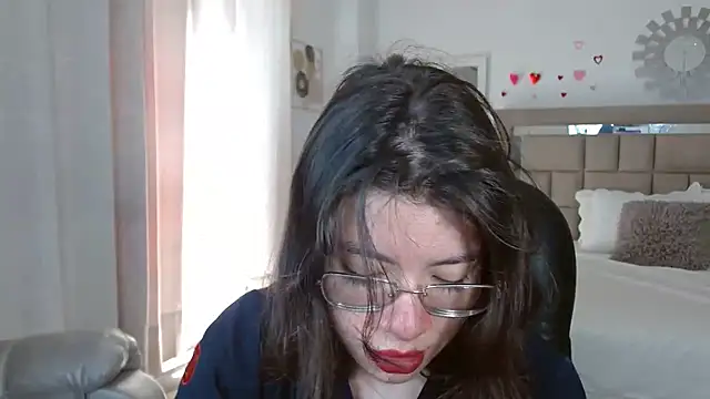 Snapshot of zoecruzz chatting on September 9, 2:16 pm zoecruzz online show from September 9, 2:16 pm