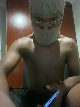 Snapshot of PanelledCabalist chatting on December 4, 2:10 am PanelledCabalist online show from December 4, 2:10 am