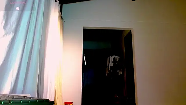 greyslopez online show from December 3, 1:52 am