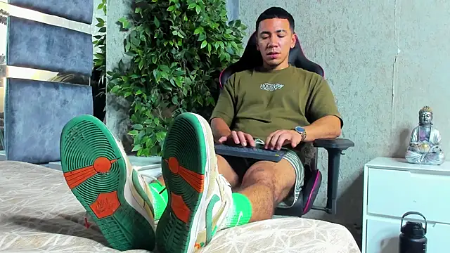 marc ginale online show from October 1, 11:55 pm