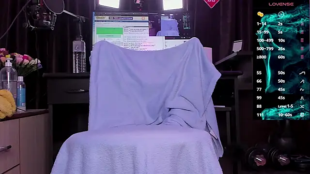 Snapshot of Raissa_sky26 chatting on February 13, 3:39 am Raissa sky26 online show from February 13, 3:39 am