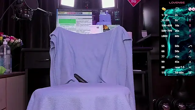 Snapshot of Raissa_sky26 chatting on February 18, 3:42 am Raissa sky26 online show from February 18, 3:42 am