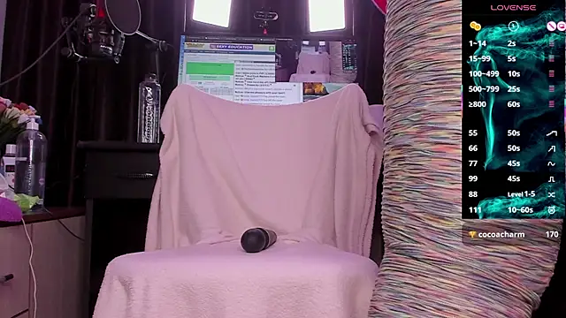 Snapshot of Raissa_sky26 chatting on March 12, 3:57 am Raissa sky26 online show from March 12, 3:57 am