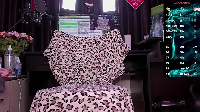 Snapshot of Raissa_sky26 chatting on September 19, 2:35 am Raissa sky26 online show from September 19, 2:35 am