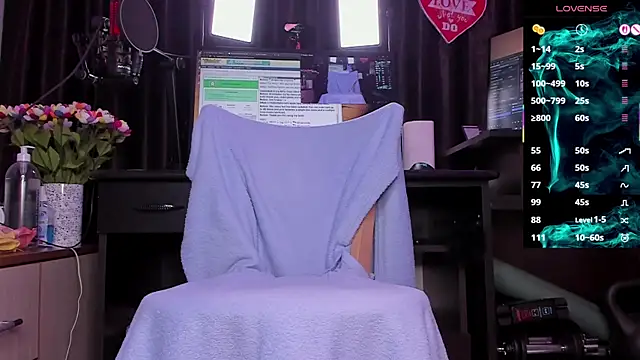 Snapshot of Raissa_sky26 chatting on September 26, 2:37 am Raissa sky26 online show from September 26, 2:37 am