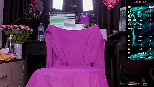 Snapshot of Raissa_sky26 chatting on October 1, 2:39 am Raissa sky26 online show from October 1, 2:39 am