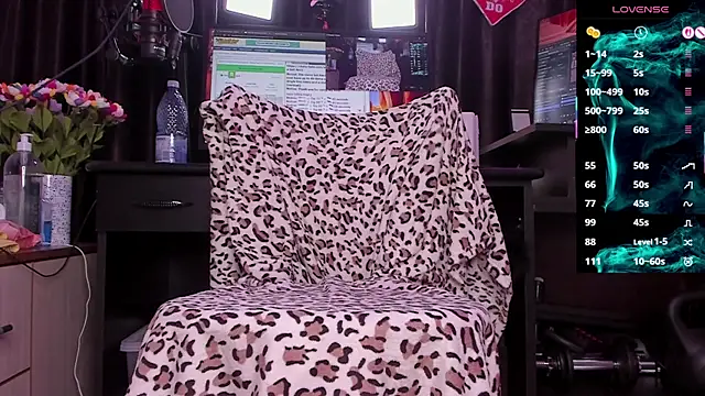 Snapshot of Raissa_sky26 chatting on November 1, 3:41 am Raissa sky26 online show from November 1, 3:41 am