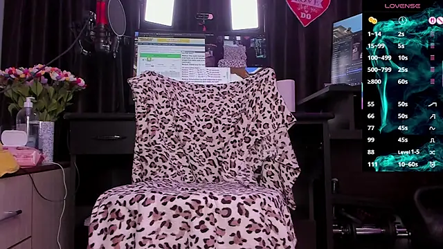 Snapshot of Raissa_sky26 chatting on November 9, 3:38 am Raissa sky26 online show from November 9, 3:38 am