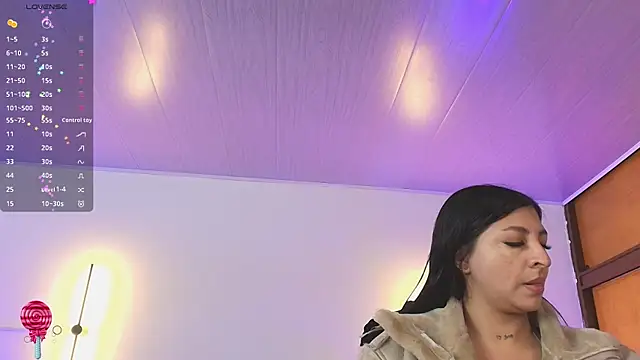 Snapshot of _gaby2 chatting on July 22, 11:24 am gaby2 online show from July 22, 11:24 am