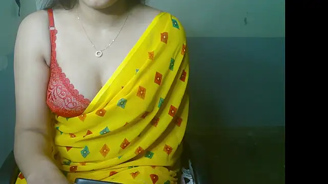 Snapshot of NithyaSingh chatting on December 17, 6:02 am NithyaSingh online show from December 17, 6:02 am