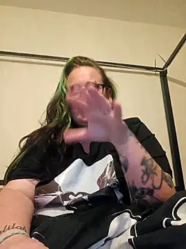 Bunny Cummings online show from September 12, 11:37 pm