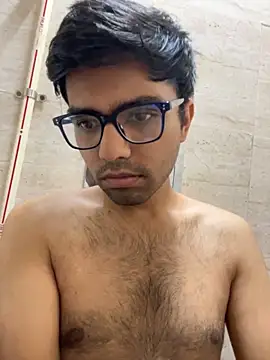 Snapshot of BoyzaraHatke chatting on March 30, 10:16 am BoyzaraHatke online show from March 30, 10:16 am