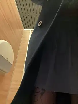 Holly Play online show from January 21, 3:21 pm