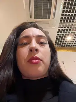 Holly Play online show from March 18, 10:03 am