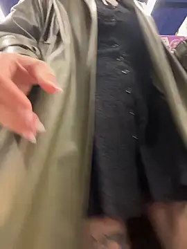 Holly Play online show from October 2, 9:16 am