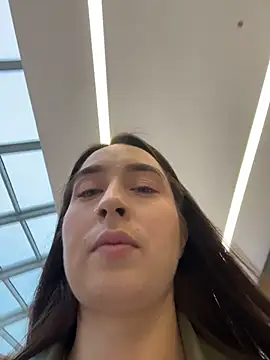 Holly Play online show from November 13, 9:19 am