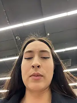 Holly Play online show from January 16, 11:58 am