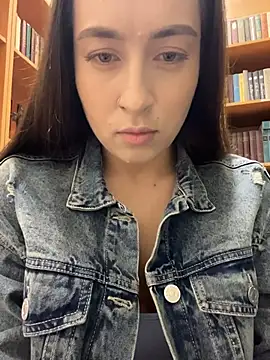 Holly Play online show from July 22, 9:56 am