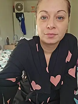 Chaudesquirt online show from December 3, 10:35 am