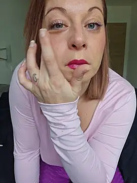 Chaudesquirt online show from January 16, 9:02 am