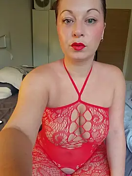 Chaudesquirt online show from May 4, 6:20 am