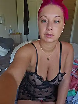 Chaudesquirt online show from July 22, 9:12 am