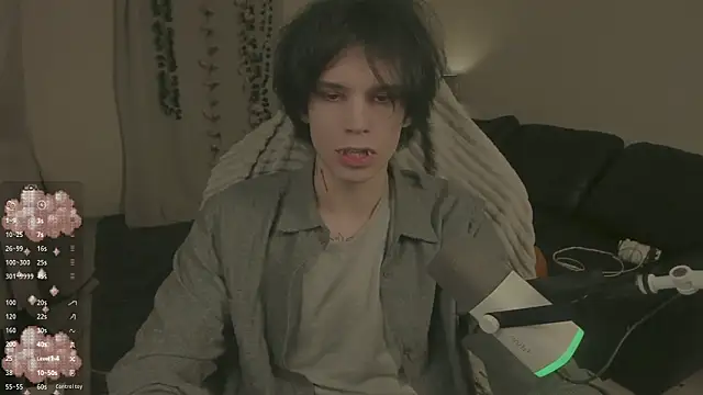 Snapshot of Wampeyes chatting on October 31, 2:18 pm Wampeyes online show from October 31, 2:18 pm