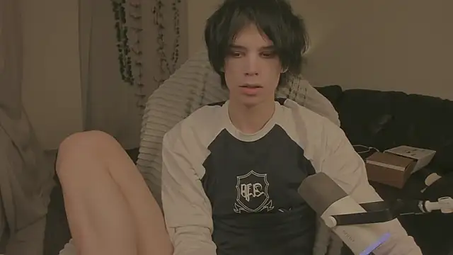 Snapshot of Wampeyes chatting on November 14, 1:32 pm Wampeyes online show from November 14, 1:32 pm