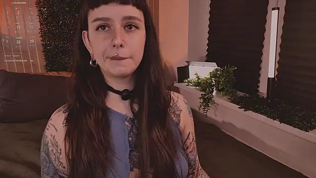 MichaellaMoon online show from February 10, 6:23 pm