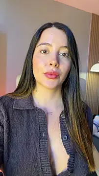 Alessia-miller  online show from June 17, 9:49 pm