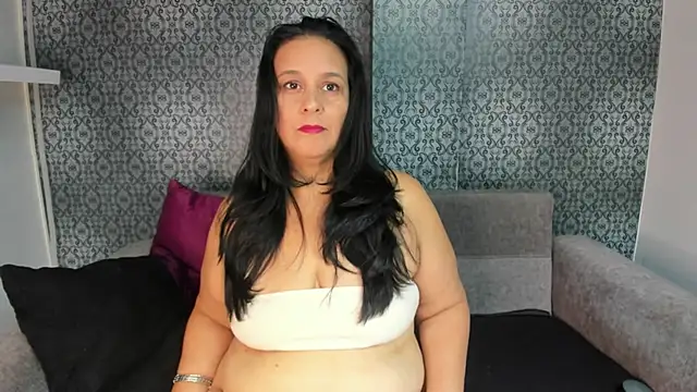 Sharllot bbw online show from December 6, 10:52 pm
