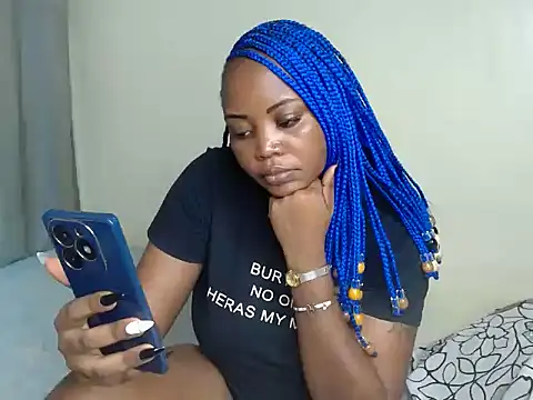 Snapshot of Petit_haris chatting on June 8, 7:03 pm Petit haris online show from June 8, 7:03 pm