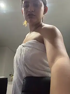 Isa squirt1 online show from July 29, 1:04 am