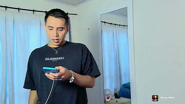 Snapshot of Chris_Maddox chatting on November 1, 8:44 pm Chris Maddox online show from November 1, 8:44 pm