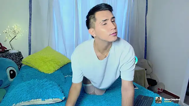 Snapshot of Chris_Maddox chatting on November 4, 9:03 pm Chris Maddox online show from November 4, 9:03 pm