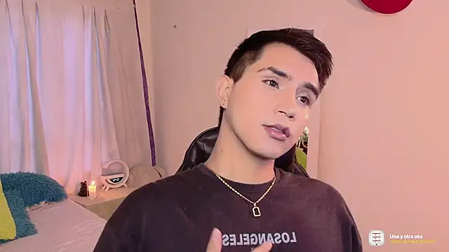 Snapshot of Chris_Maddox chatting on November 13, 9:47 pm Chris Maddox online show from November 13, 9:47 pm