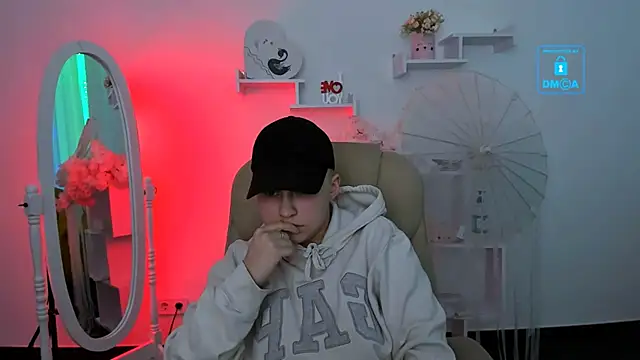 Dolly  Queen  online show from January 23, 8:13 pm