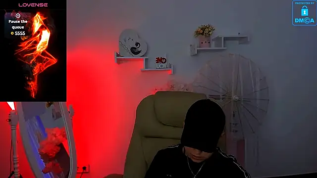 Dolly  Queen  online show from January 27, 11:54 pm