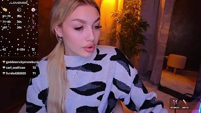 Snapshot of Ella_Milla chatting on January 21, 8:41 am Ella Milla online show from January 21, 8:41 am