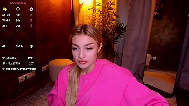 Snapshot of Ella_Milla chatting on January 23, 8:46 am Ella Milla online show from January 23, 8:46 am