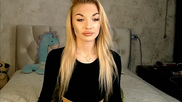 Ella Milla online show from February 28, 1:34 pm