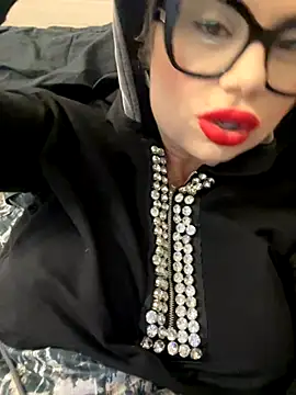 luna 14 online show from October 18, 10:38 am