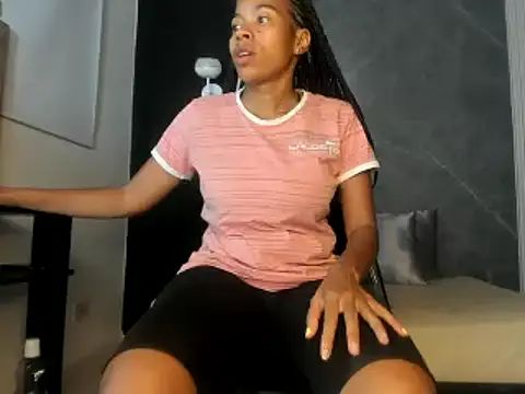 YummyDuooo online show from December 11, 1:58 am