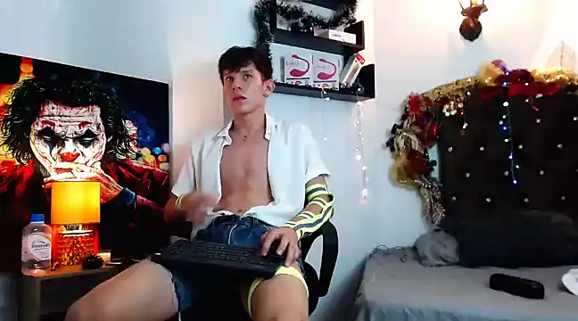 flowers18 online show from December 9, 11:56 pm