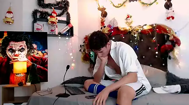 flowers18 online show from December 13, 11:50 pm